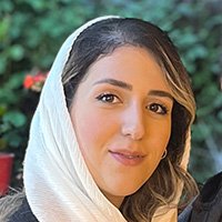 آتنا صیادی